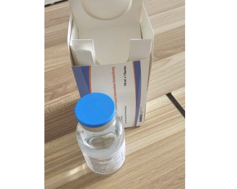 Thuốc Aclasta 5mg/100ml điều trị loãng xương ở phụ nữ sau mãn kinh