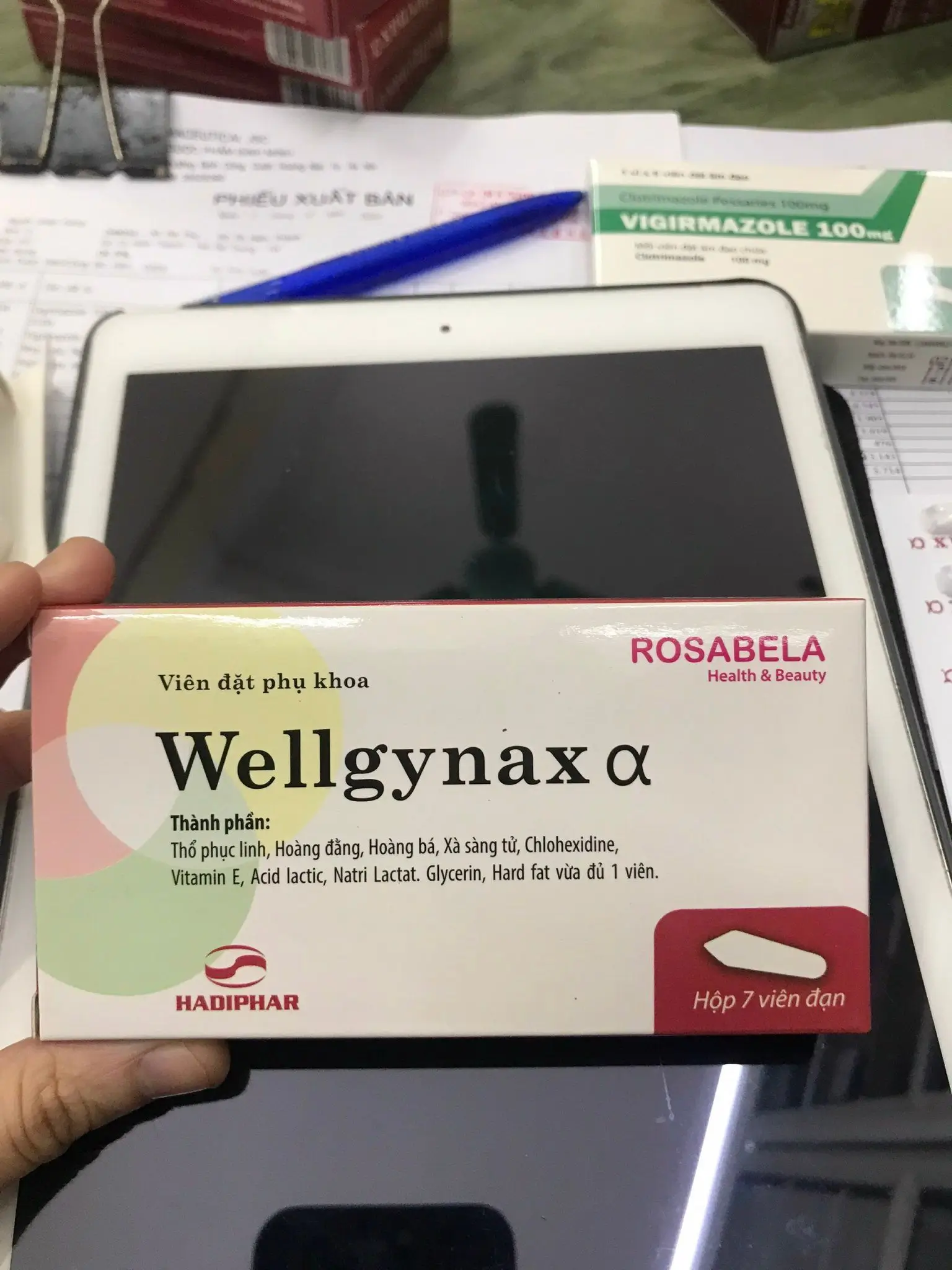 Viên đặt phụ khoa Wellgynax Alpha làm sạch vùng kín, giúp đào thải các chất bẩn