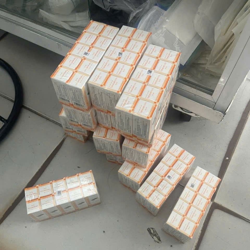 Thuốc nhỏ mắt Tetracain 0.5% Dược 3-2 dùng gây tê bề mặt trong nhãn khoa (10ml)