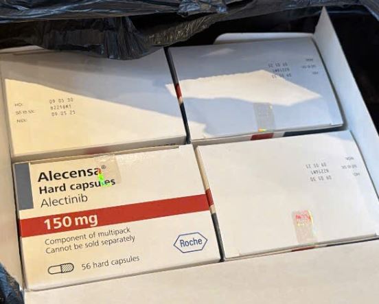 Thuốc Alecensa 150mg Roche hỗ trợ điều trị ung thư phổi (28 vỉ x 8 viên)