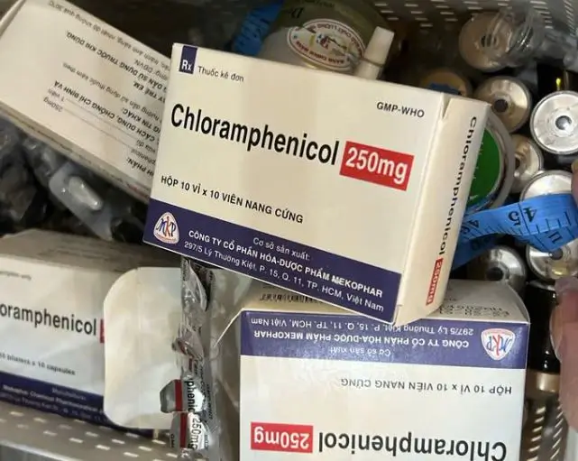 Chloramphenicol 250mg – Kháng sinh điều trị viêm màng não, nhiễm khuẩn nặng hiệu quả